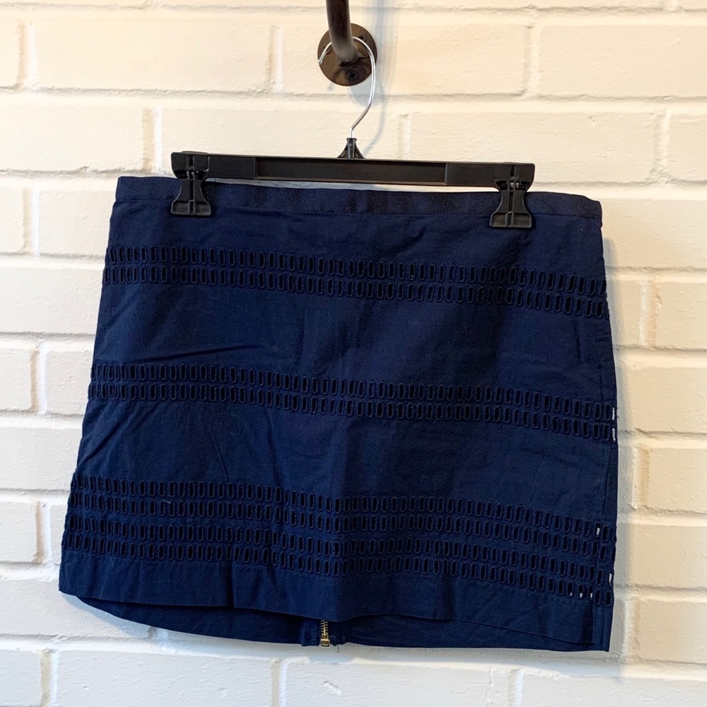 Gap blue keyhole skirt